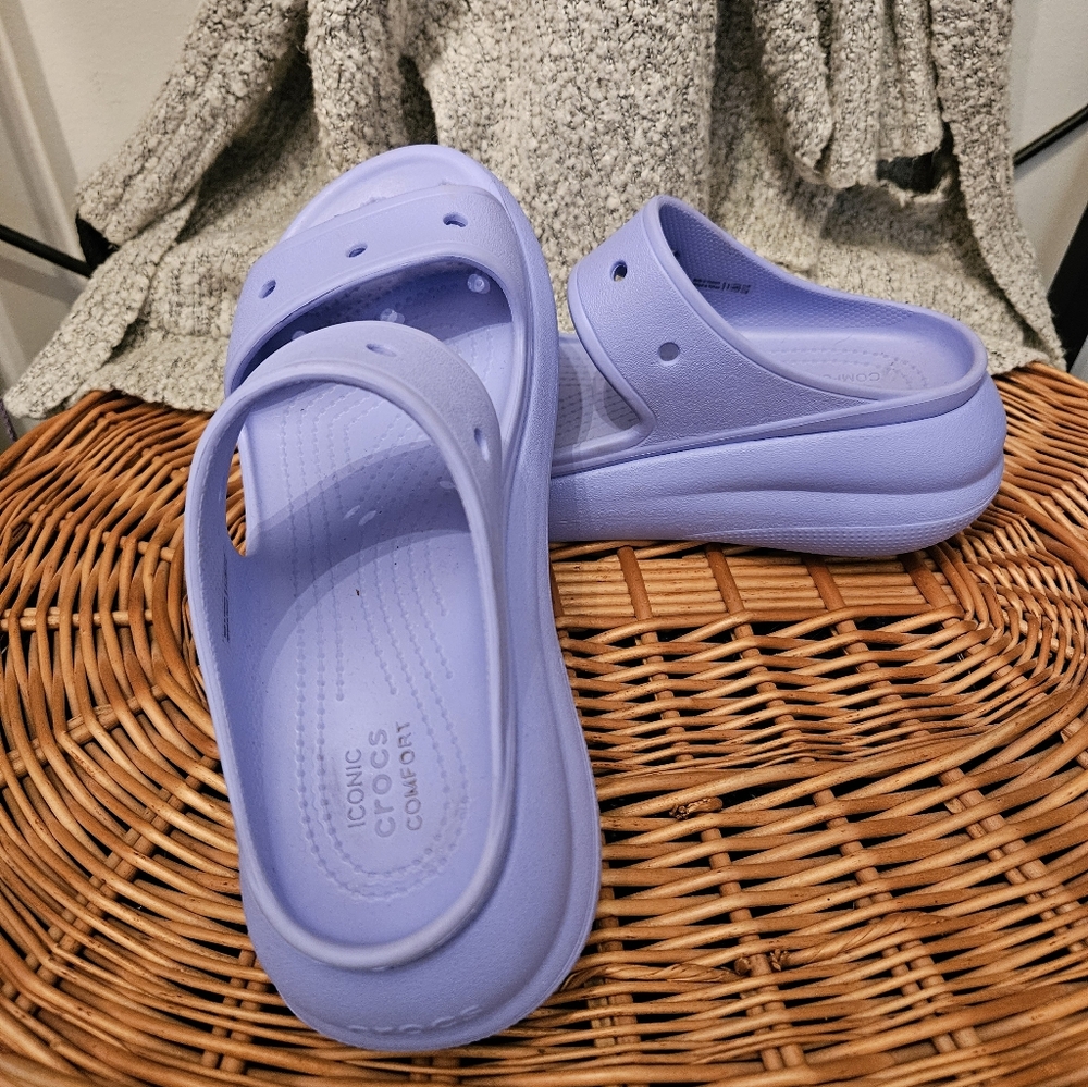 Crocs Classic Crush Sandals - Picture 3 of 8